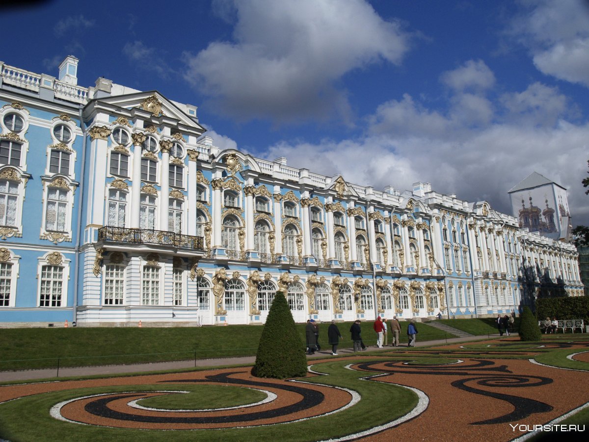 Екатерининский дворец в москве