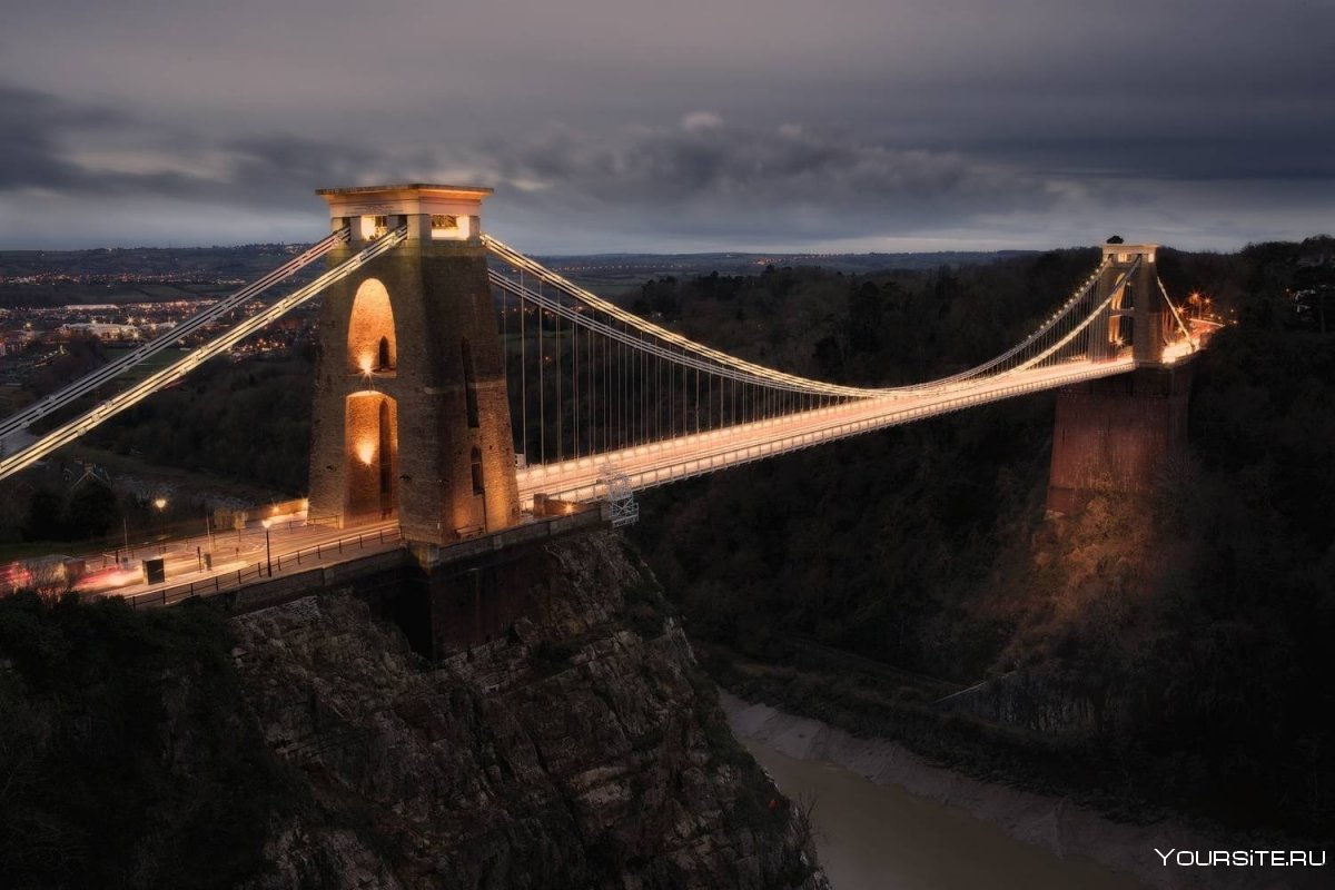 Автодорожный висячий мост Англии