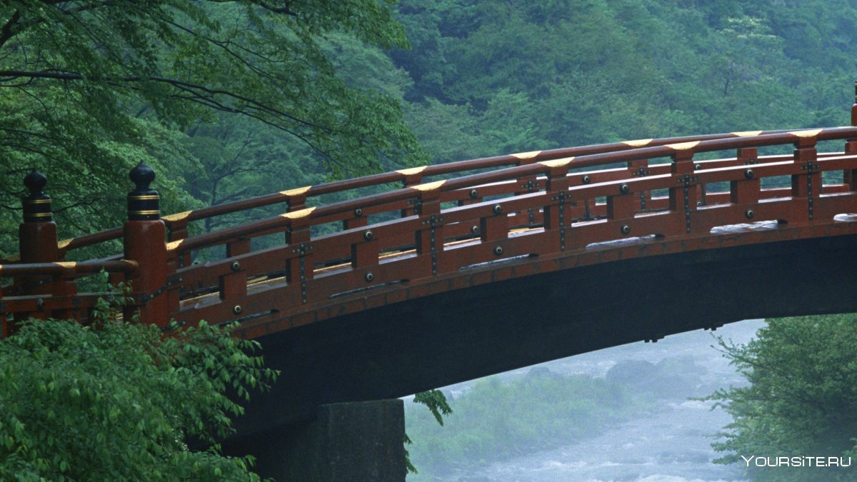 Мост Мадаоши Японии