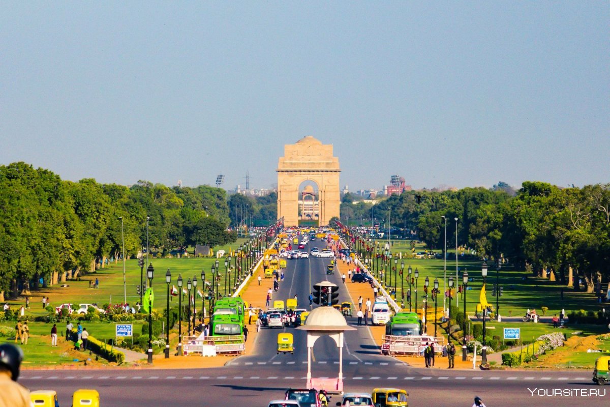 Индийские ворота. Нью-Дели, Индия