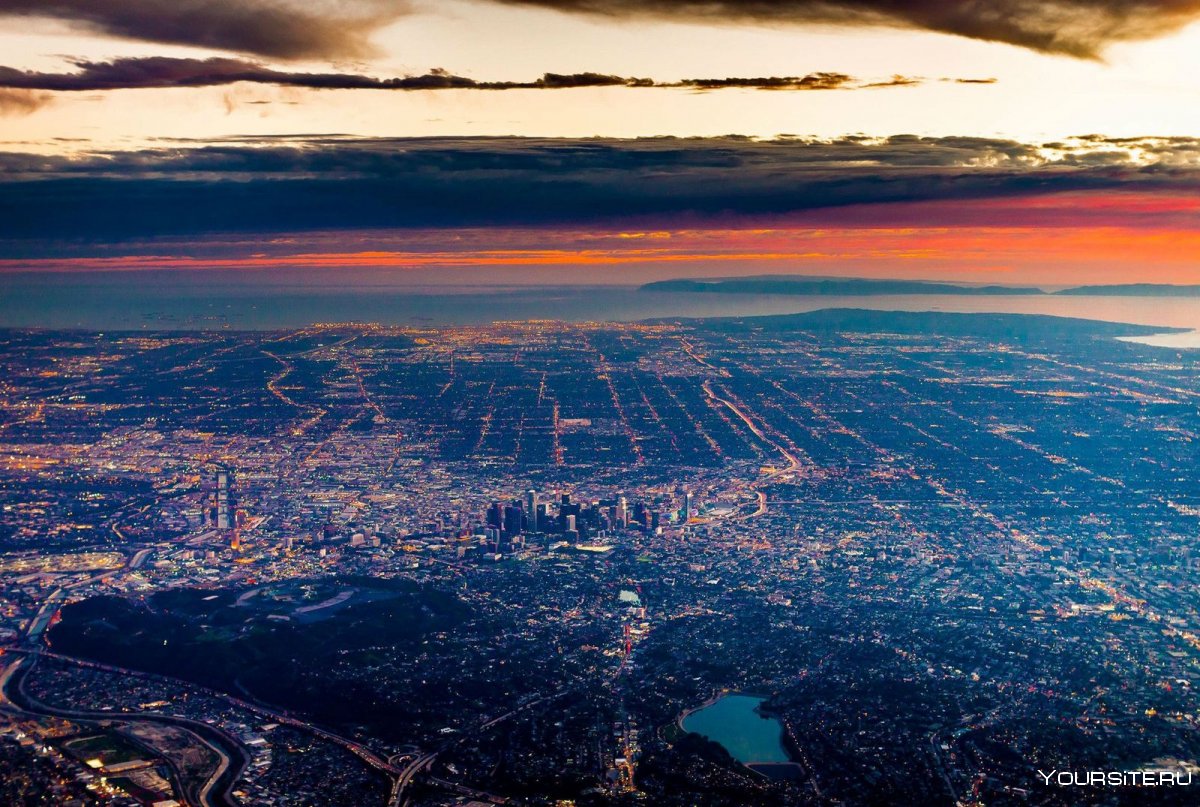 Ночной Лос Анджелес с высоты птичьего полета
