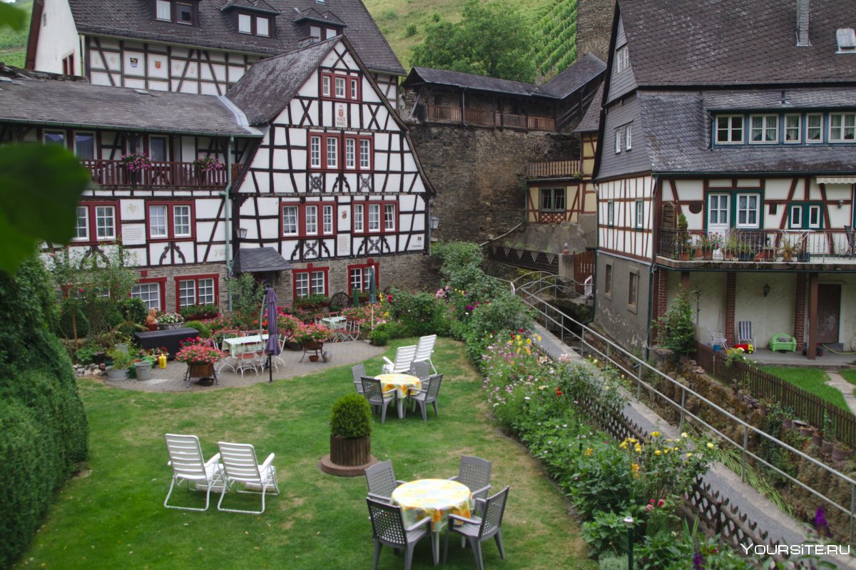 Деревня Бахарах в Германии