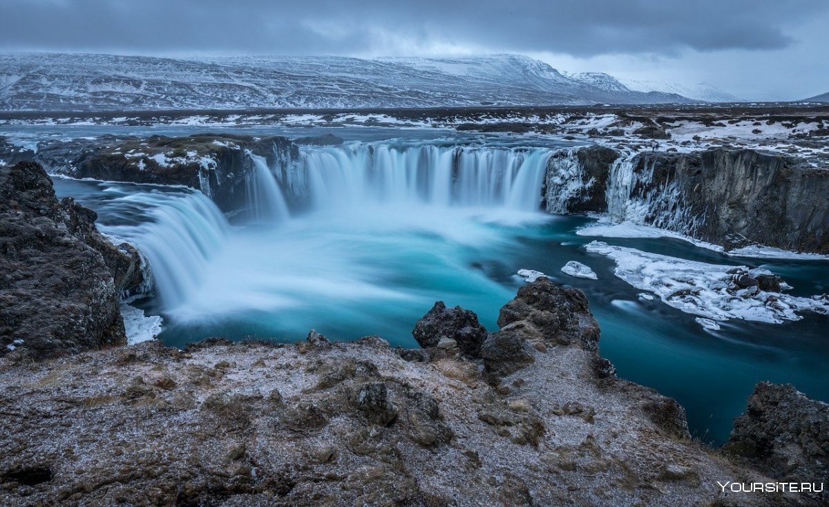 Водопад Годафосс, Исландия зима