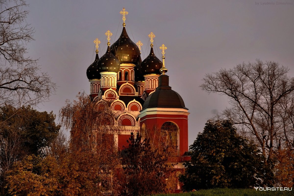 Храмы церкви часовни соборы монастыри Москвы