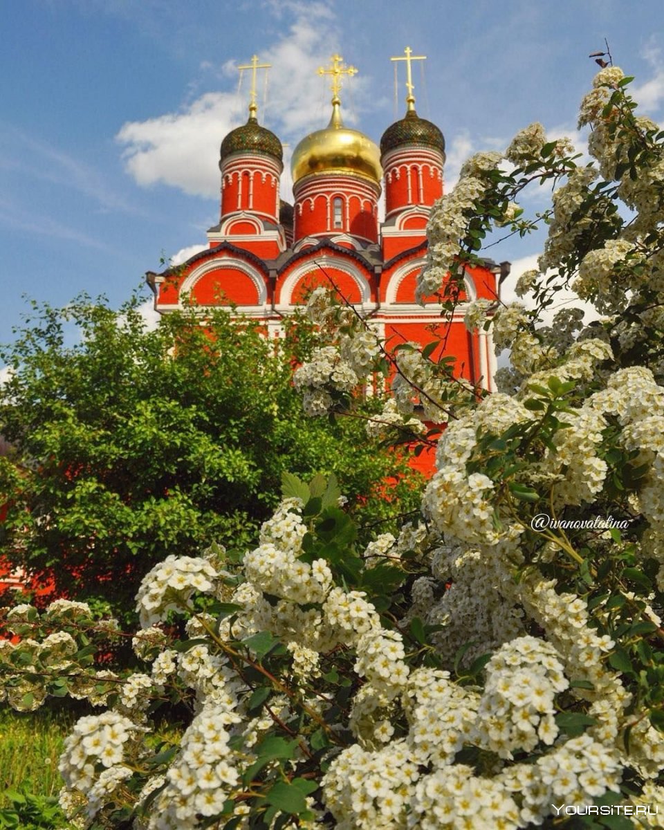 Монастырь православный в Москве
