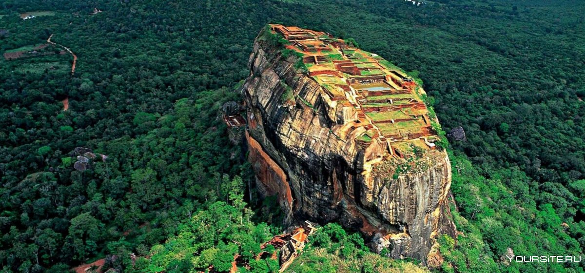 Сигирия львиная скала Шри-Ланка реконструкция