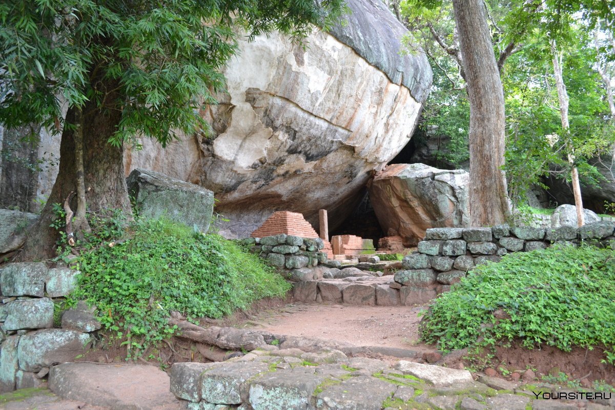 Сигирия – крепость Шри Ланки.