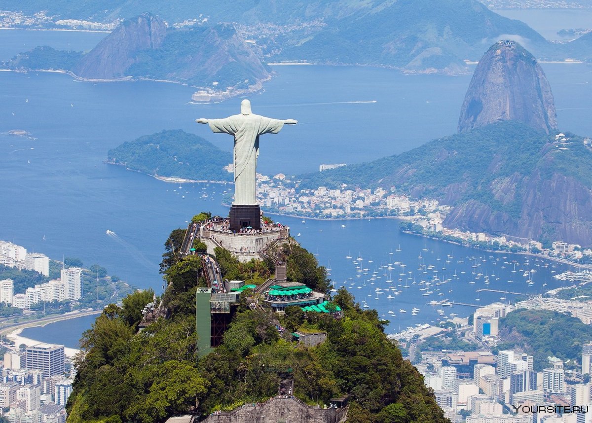 Статуя Иисуса в Рио де Жанейро
