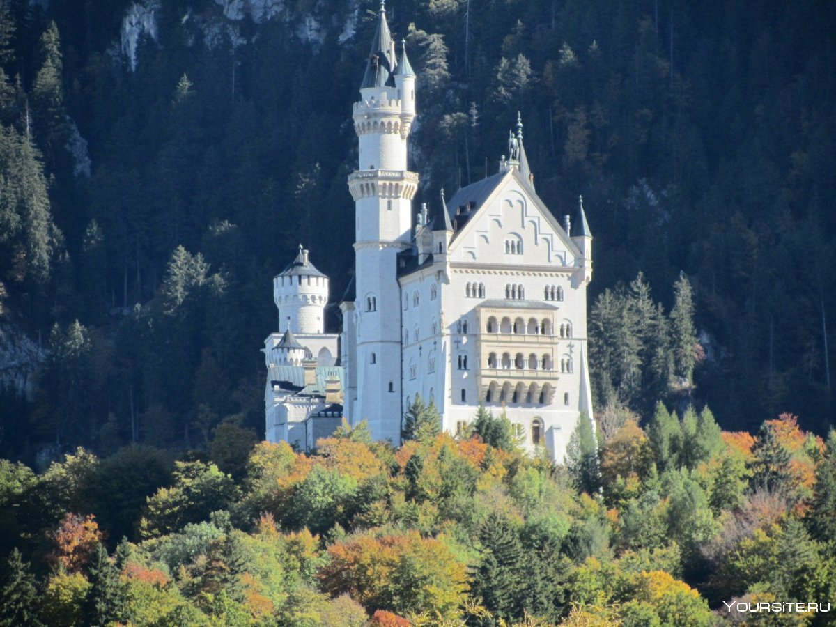 Нойшванштайн замок Бавария внутри