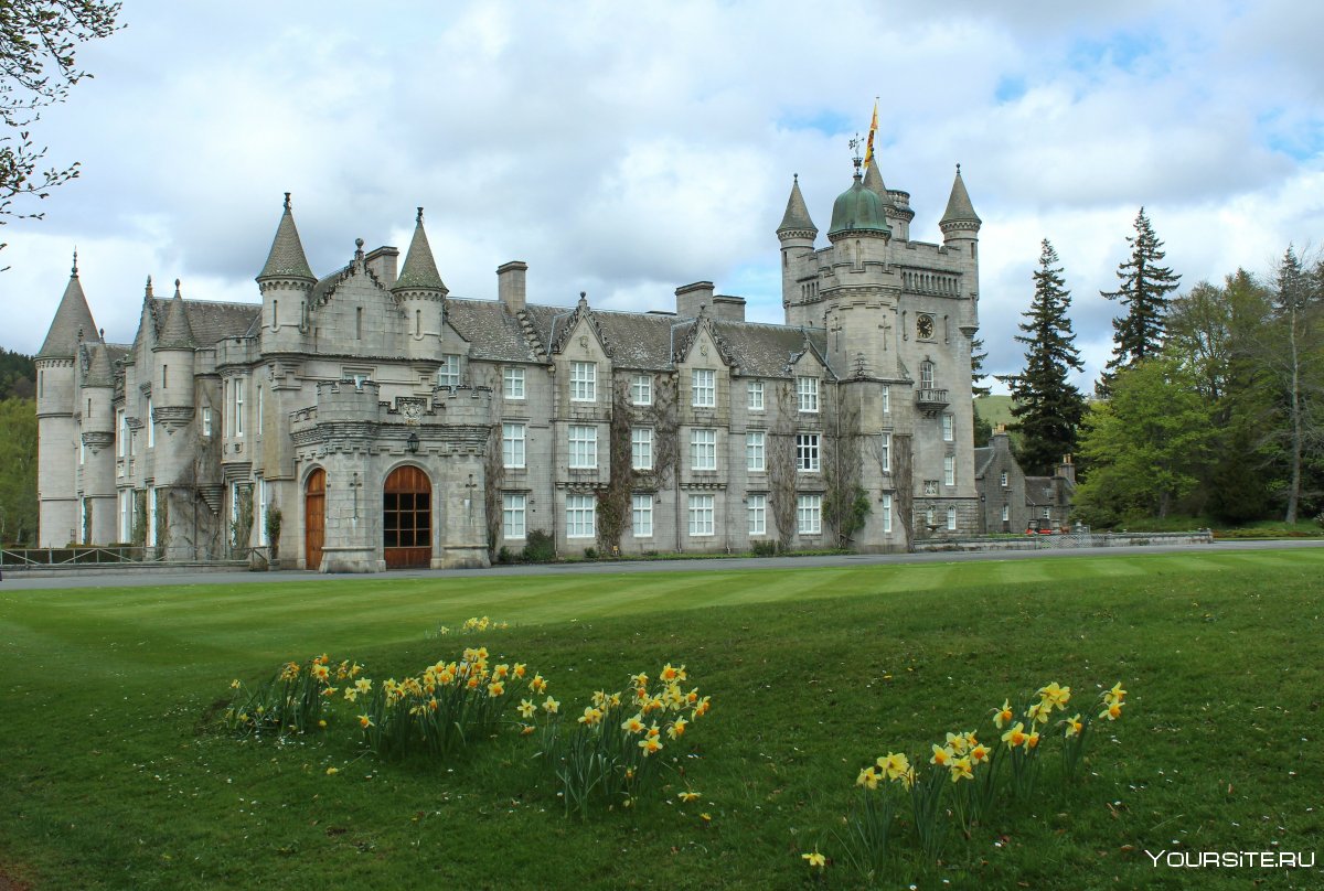 Балморал замок в Шотландии