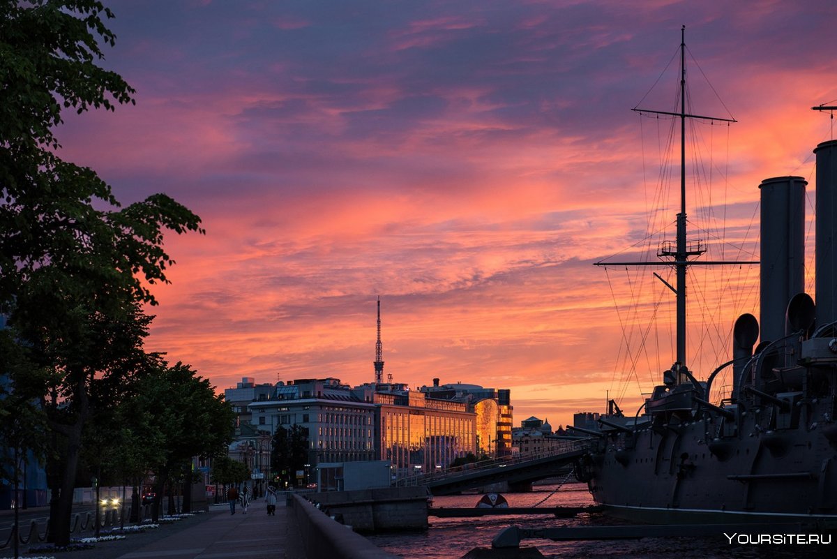 Крейсер «Аврора» стал кораблем-музеем Санкт-Петербурга