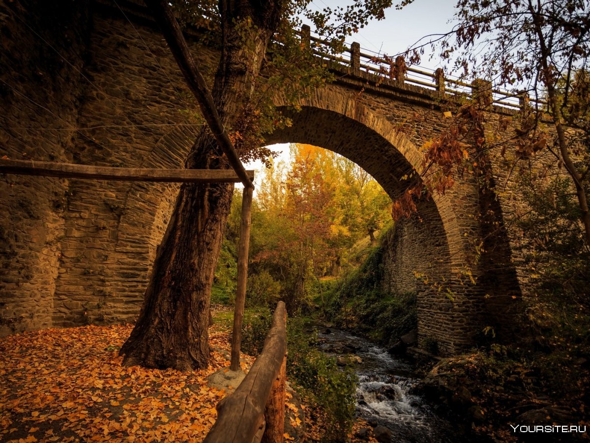 Каменный мост река логонеж
