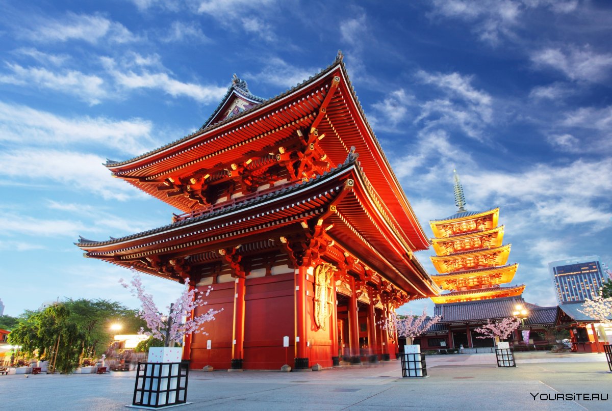 Храм Асакуса в Токио