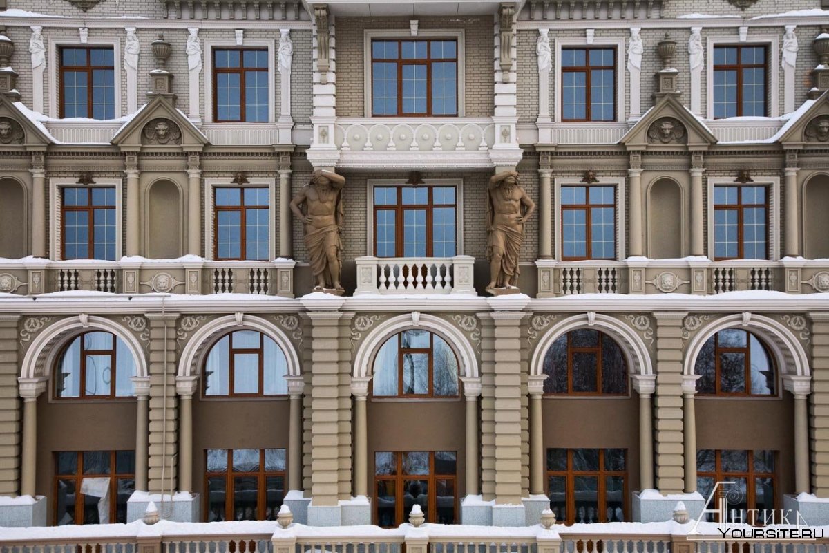 Дворцовая набережная фасад