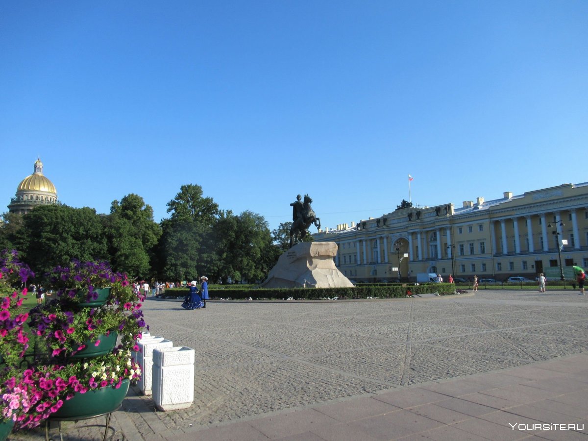 Сенаторская площадь в Санкт-Петербурге