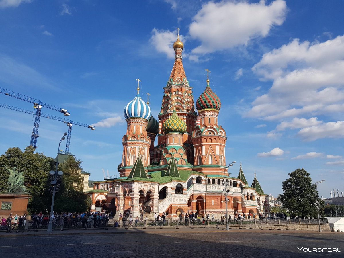 Покровский собор в Москве - филиал гим