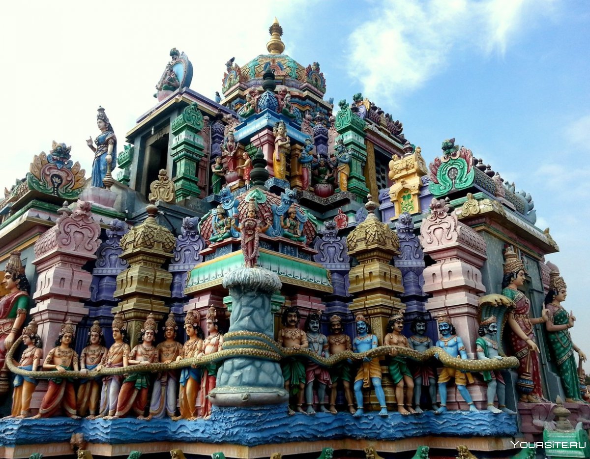 Дравидский храм Капалишварар