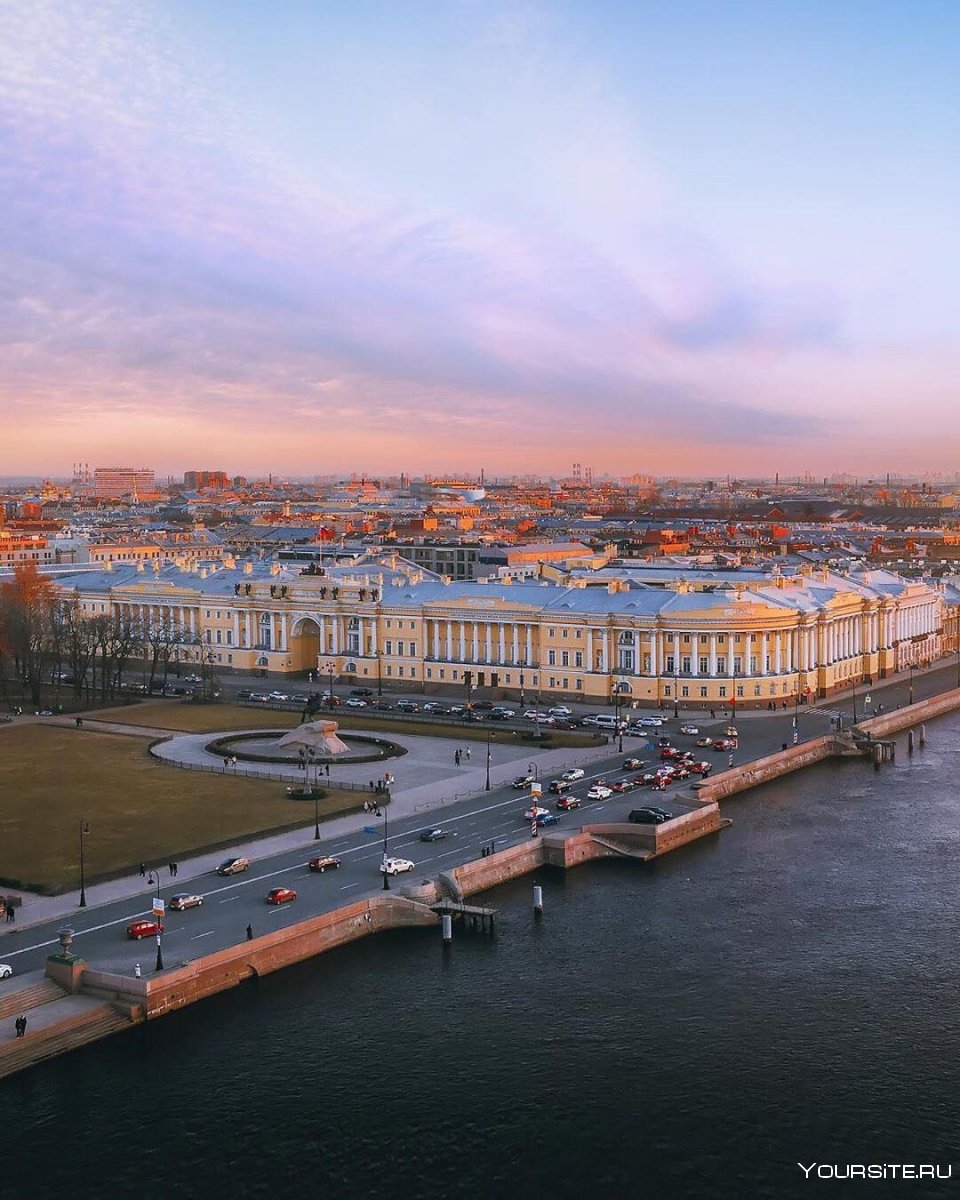Адмиралтейская набережная Санкт-Петербург