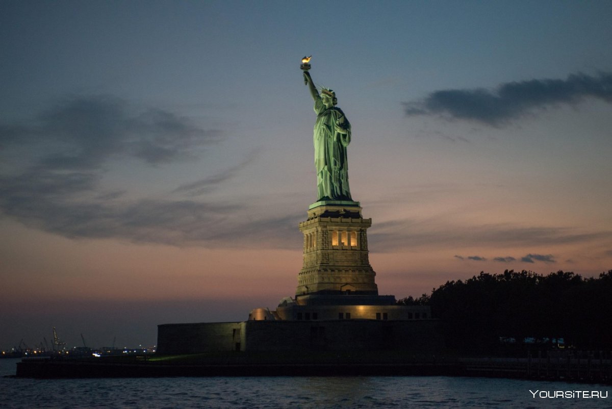 Statue of Liberty Нью-Йорк