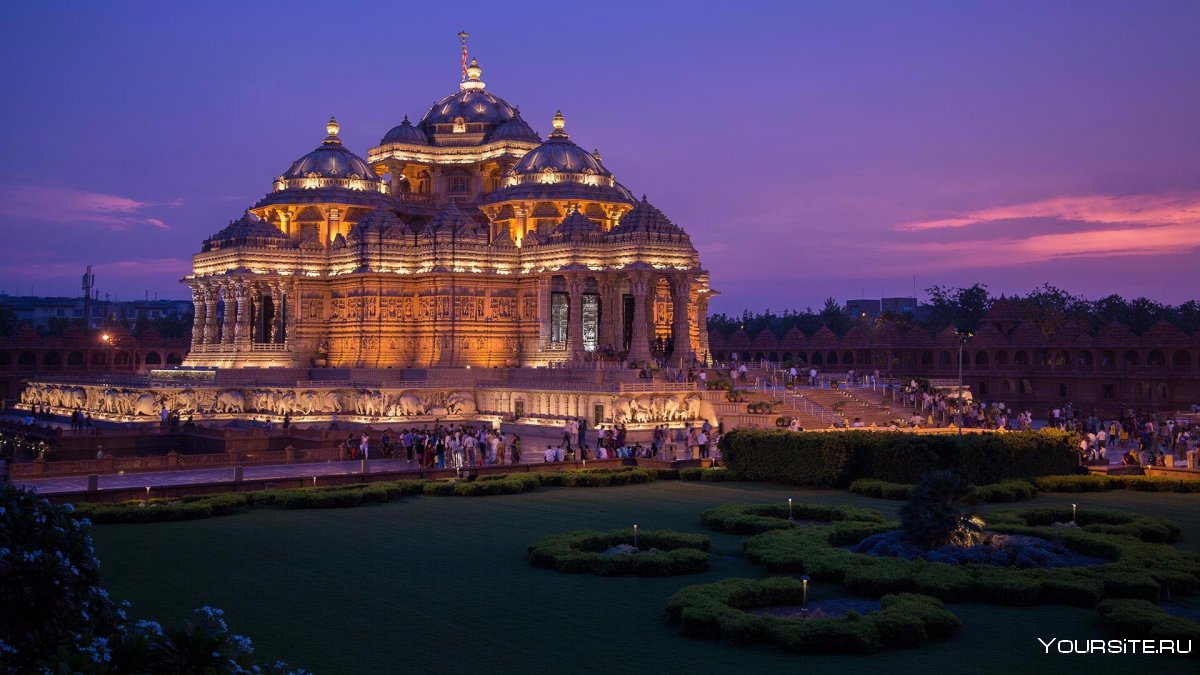 Храм Акшардхам в Индии