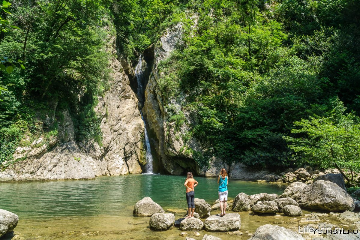 Агурские водопады Краснодарский край