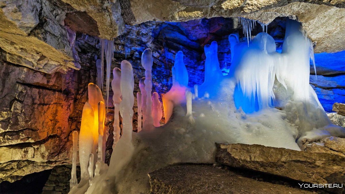 Кунгурская Ледяная пещера замерзший водопад