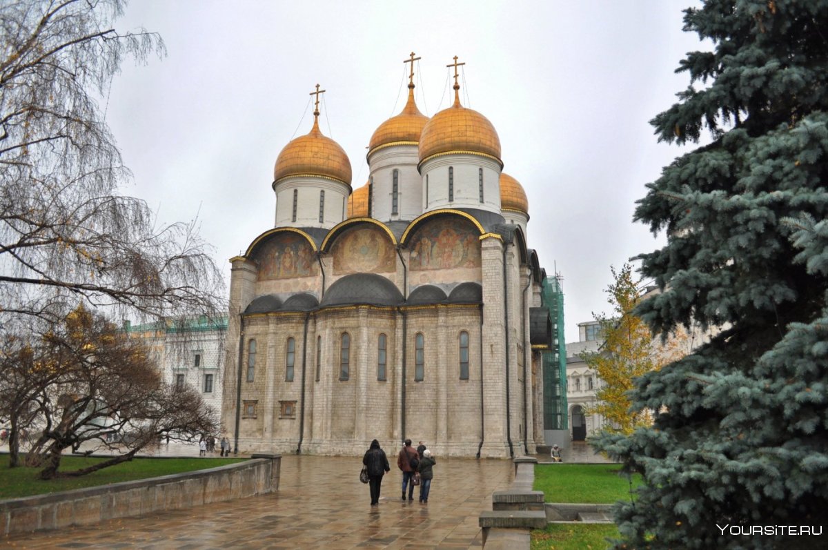 Успенский собор Московского Кремля Восточный фасад