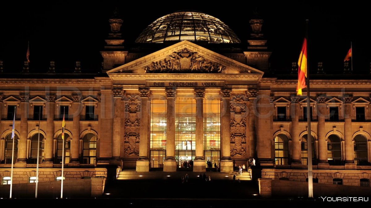 Reichstag Berlin ночью