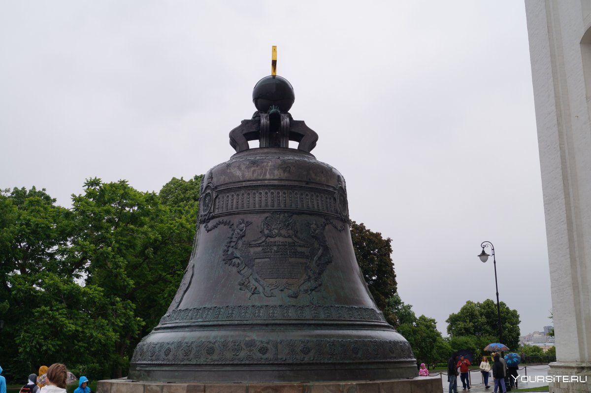 Памятник царь колокол