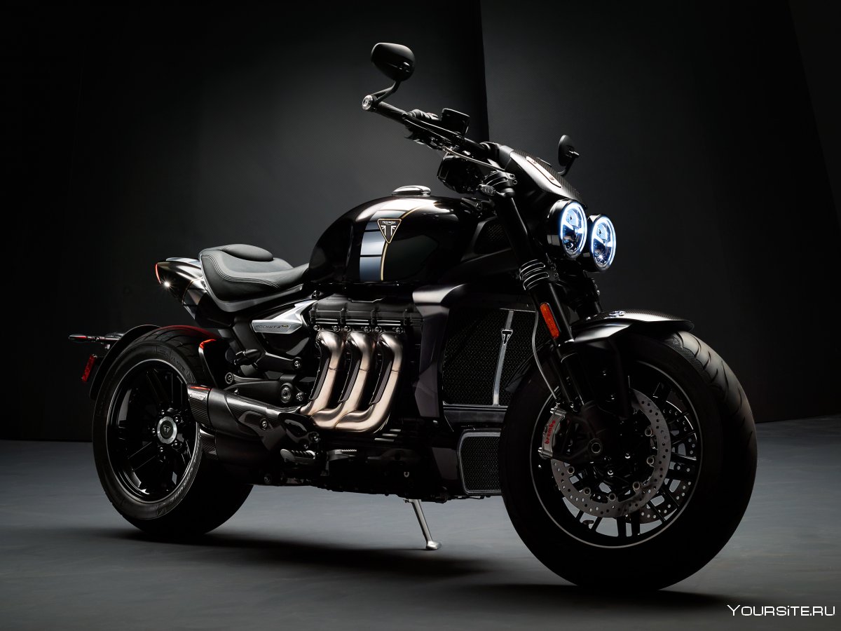 Мотоцикл Triumph Rocket 3