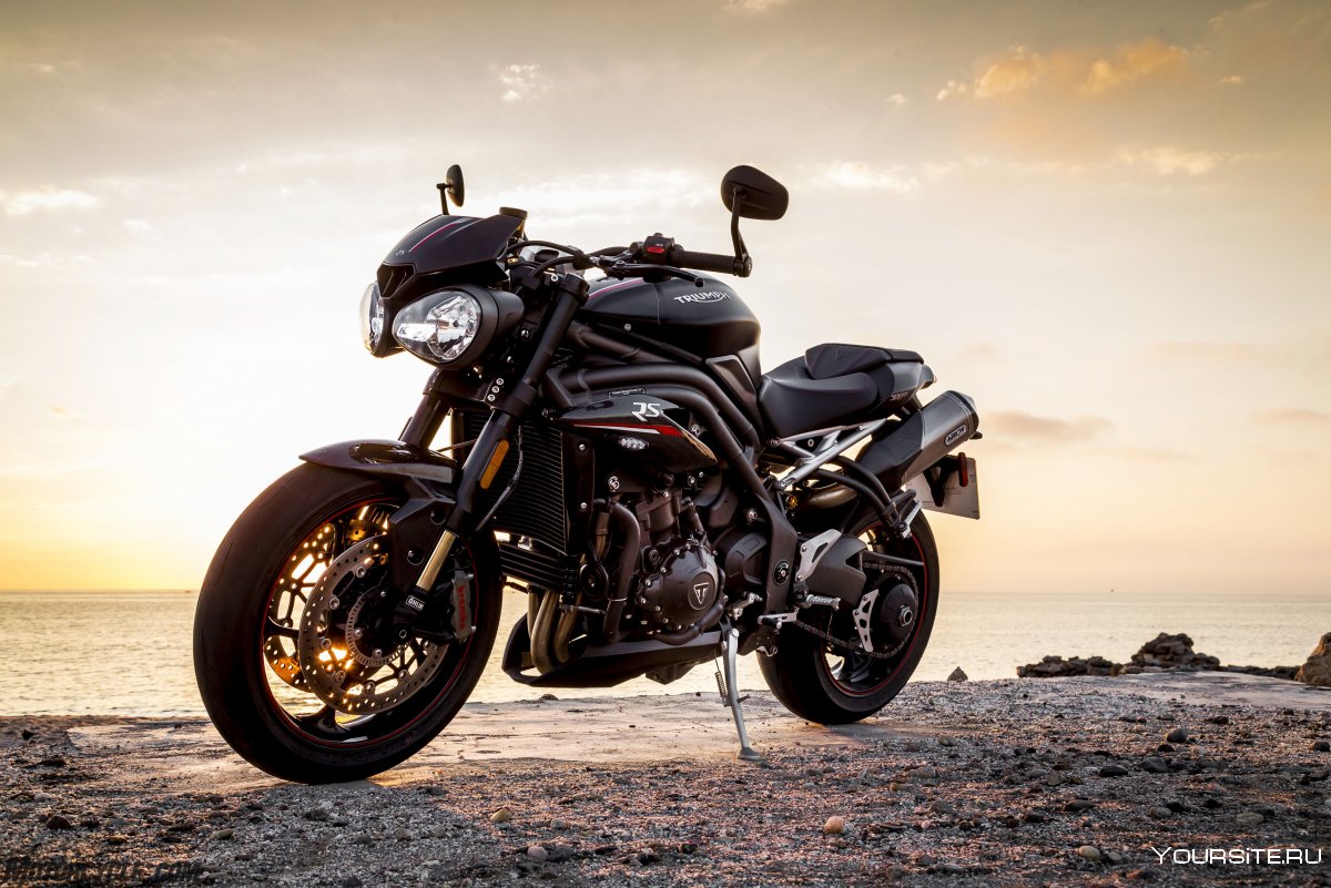 Мотоцикл Triumph Speed Triple