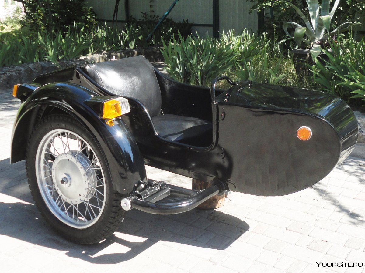 Harley Davidson с коляской Паннония