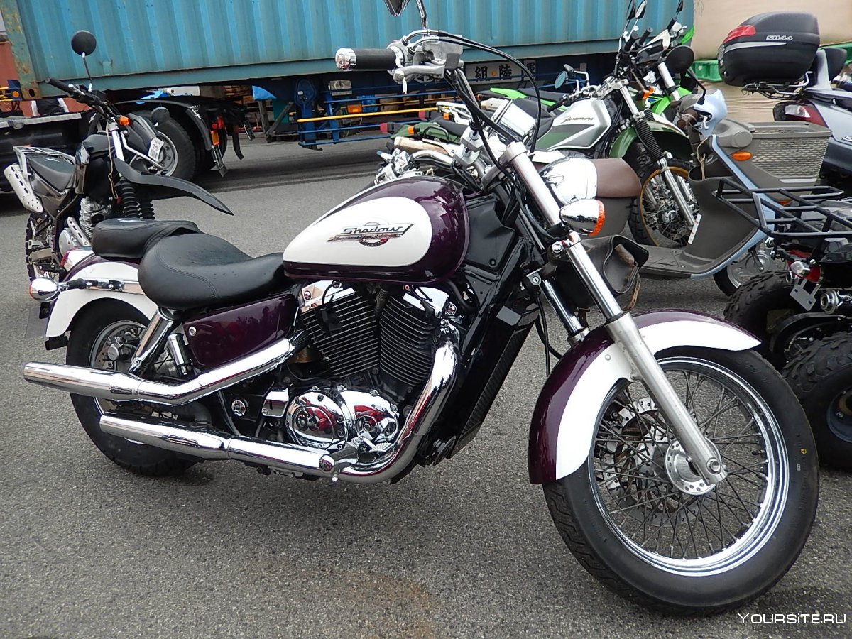 Мотоцикл Honda Shadow 1100