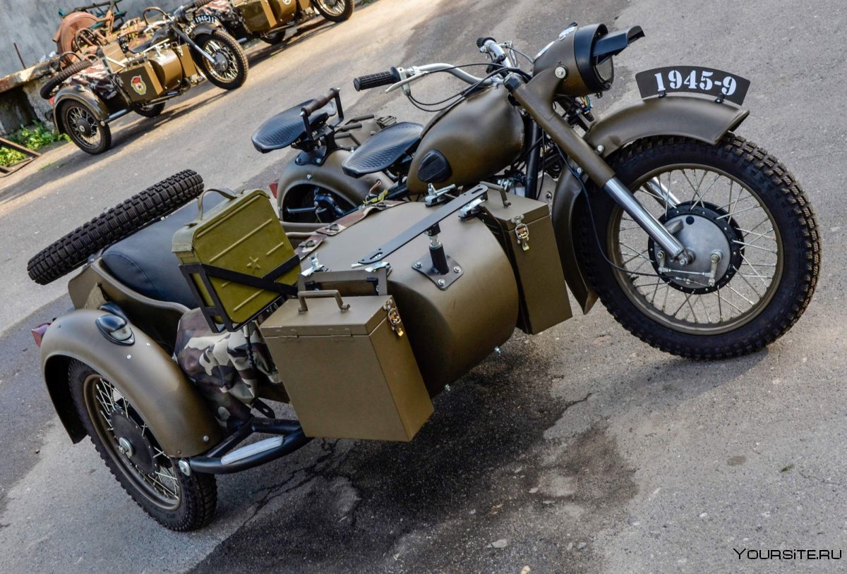Мотоцикл Урал в военном стиле
