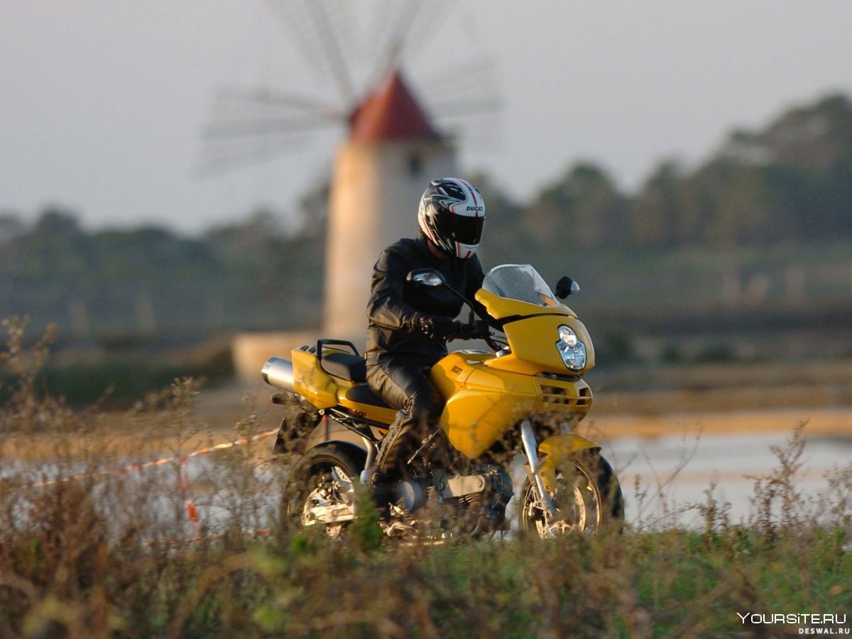 Мотоцикл Ямаха RSV 4