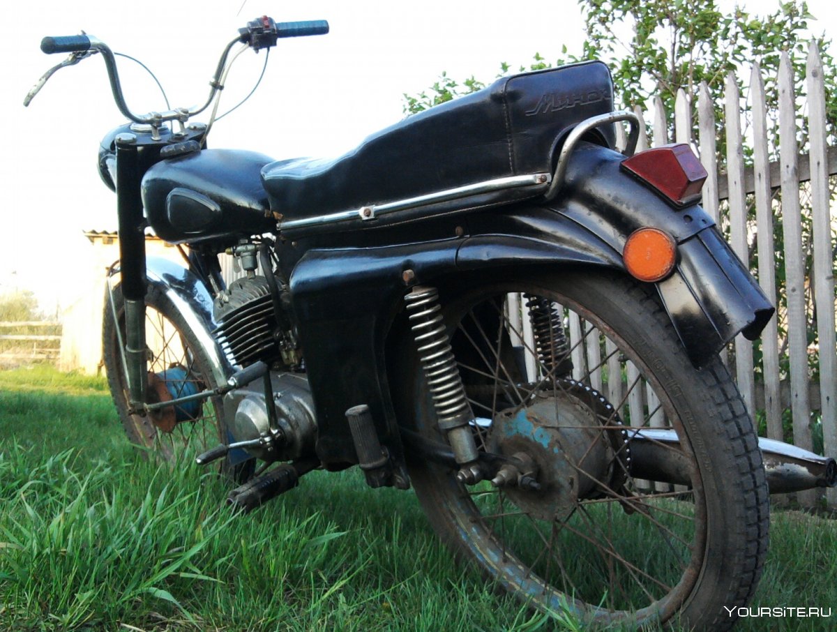 Мотоцикл Минск м 105