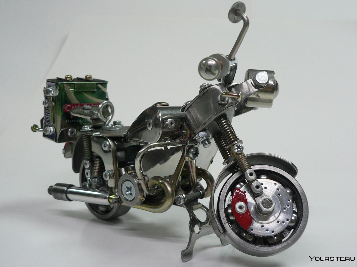 Железная моделька мотоцикла