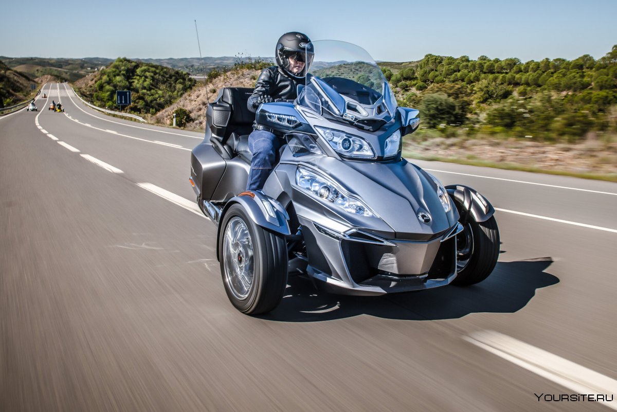 Трайк байк can-am