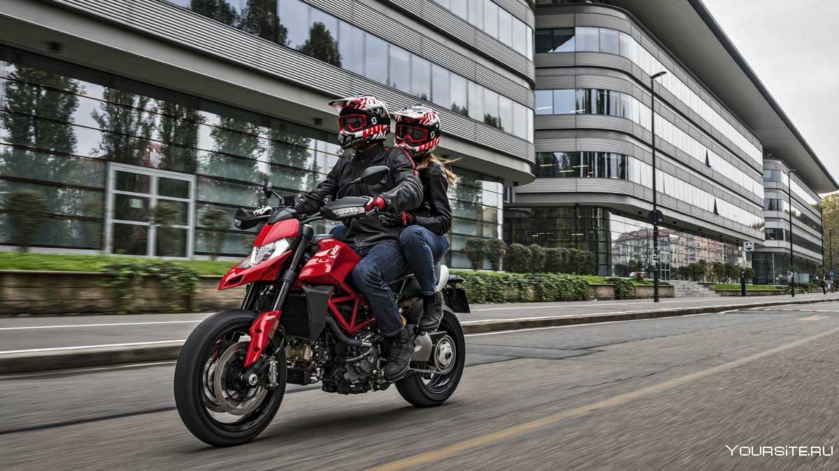 Мотоцикл Ducati Hypermotard 950