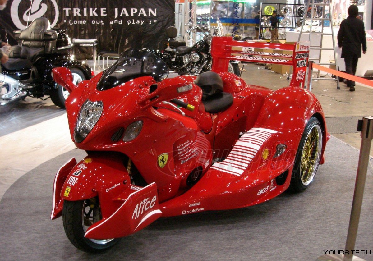 Мотоцикл Феррари красный