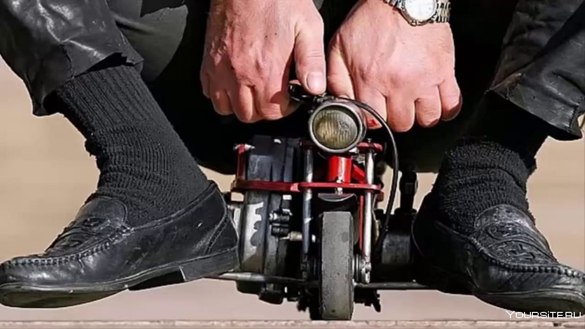 Самый маленький мотоцикл в мире