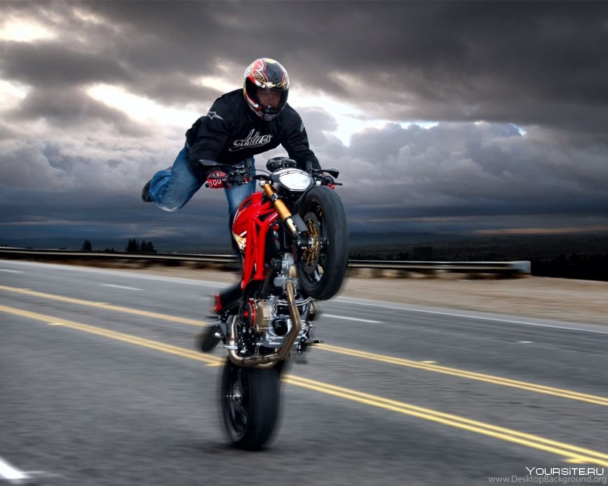 Ducati Monster 696 Stunt