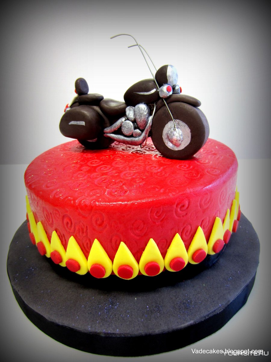 Тортик с мотоциклом