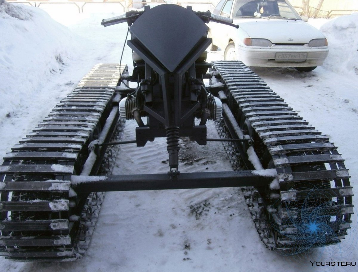 Мотоцикл Урал на гусеницах