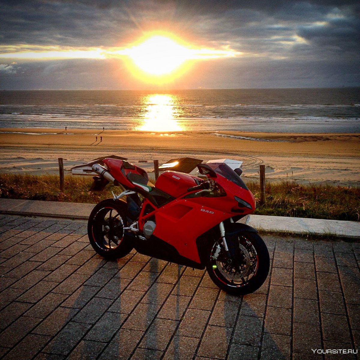 Ducati Monster 1050