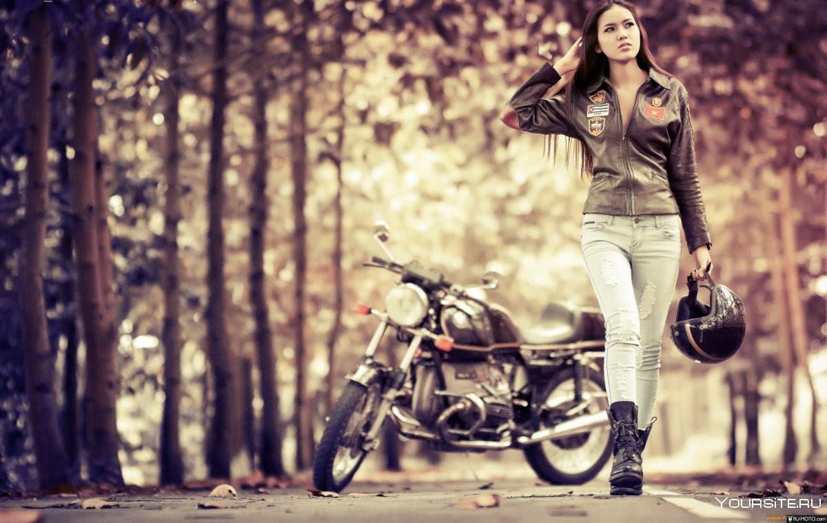 Осенняя фотосессия на мотоцикле