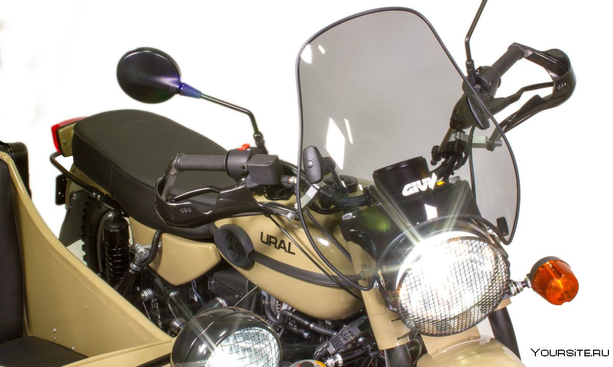 Ветровое стекло GIVI на мотоцикл Урал