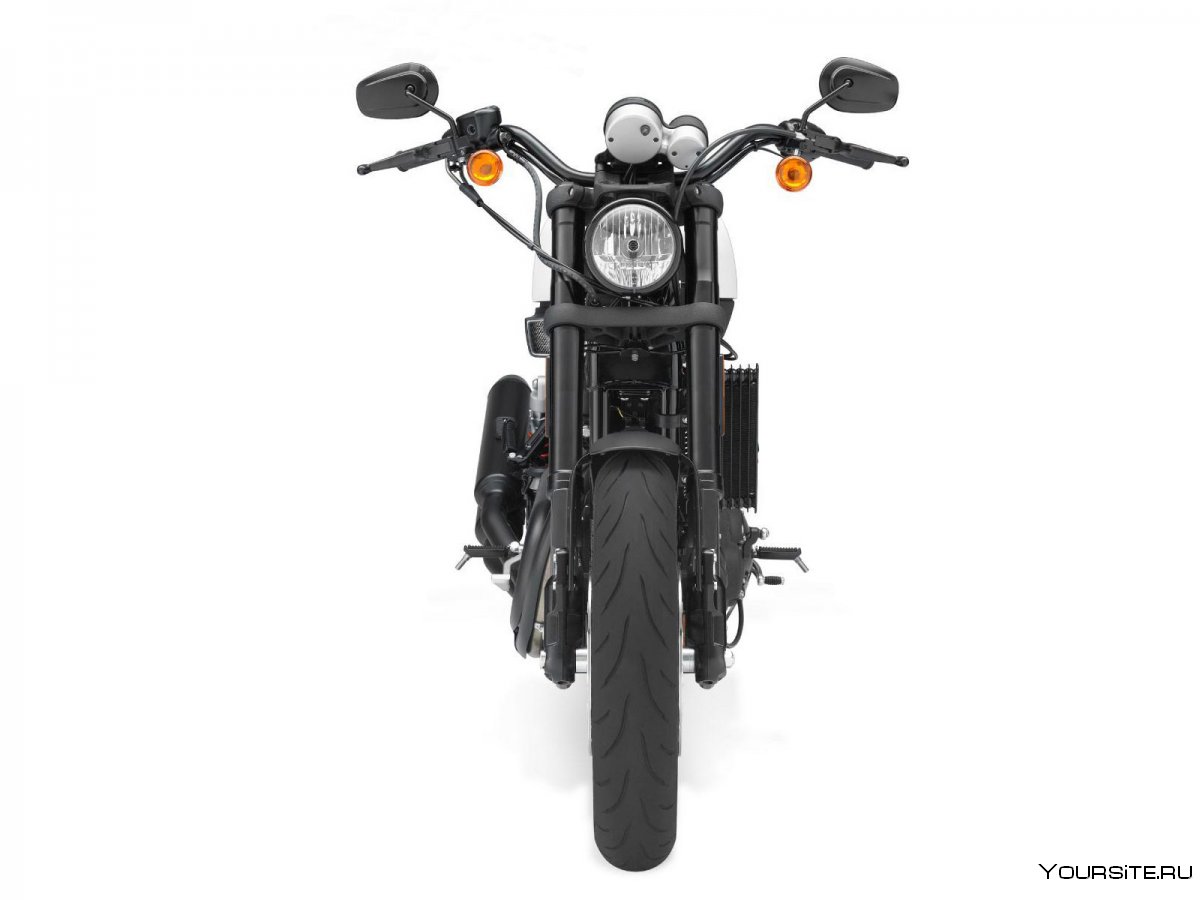 Мотоцикл Harley-Davidson вид спереди