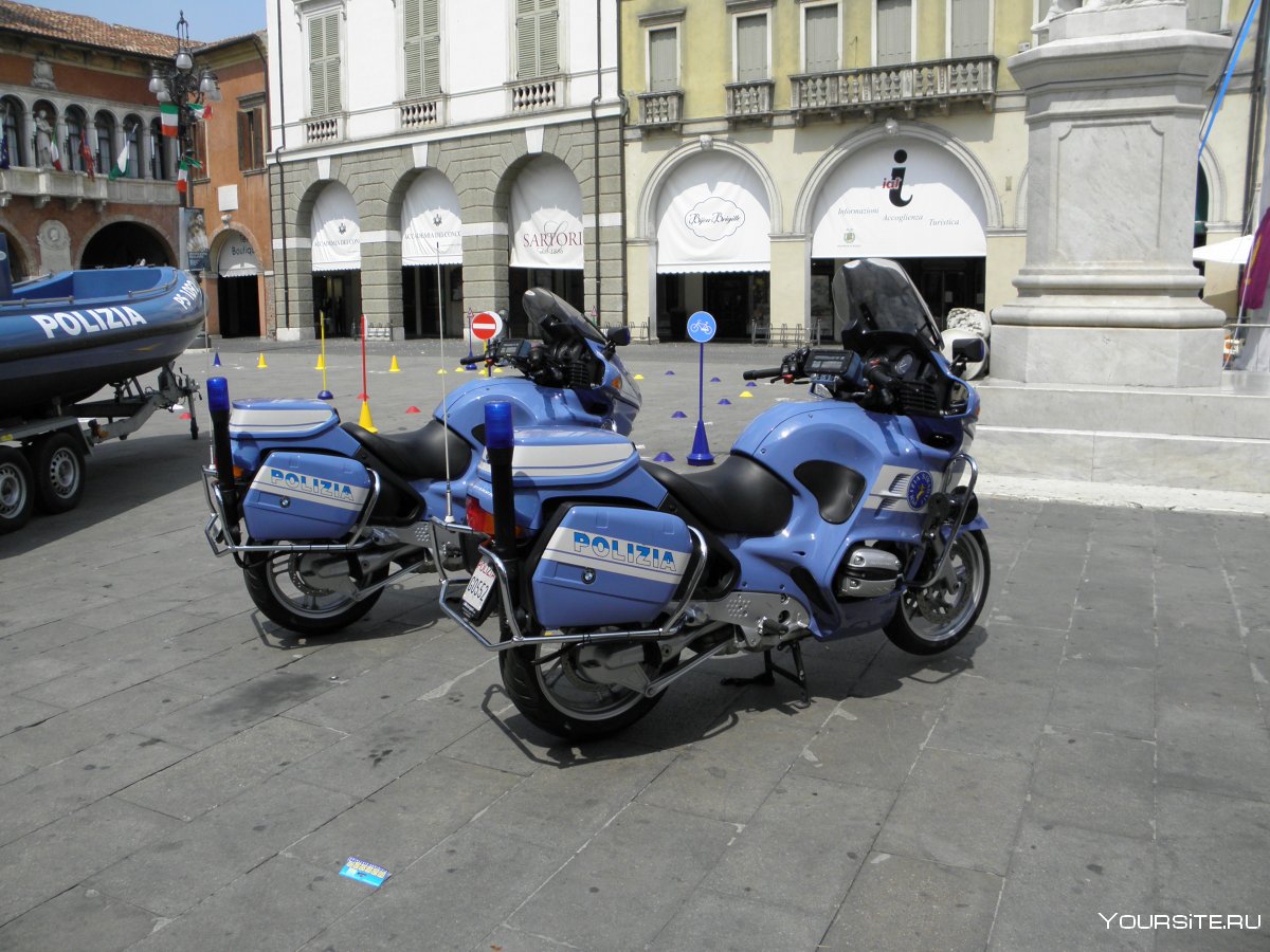 Полиция Греции мотоциклы