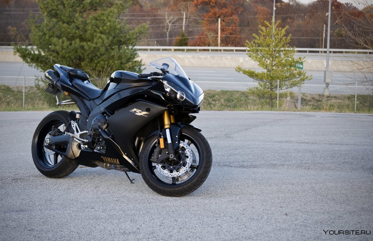 Yamaha r1 4k